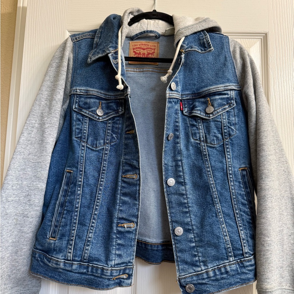 Levi's Blue Denim with Brown Label